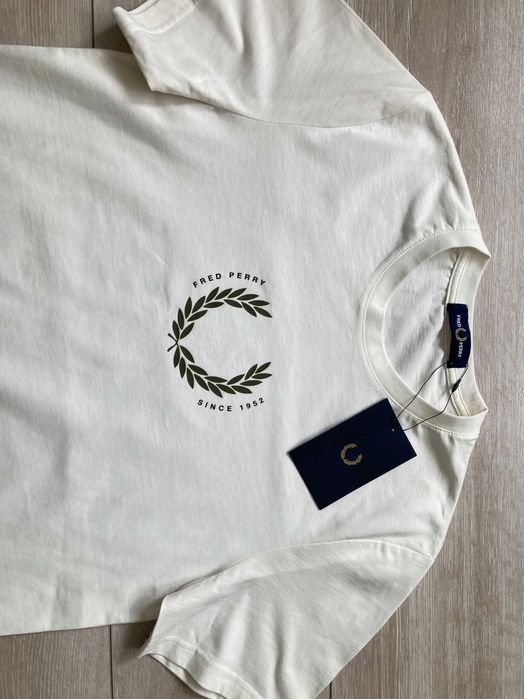 НОВА Fred Perry мъжка тениска размер S