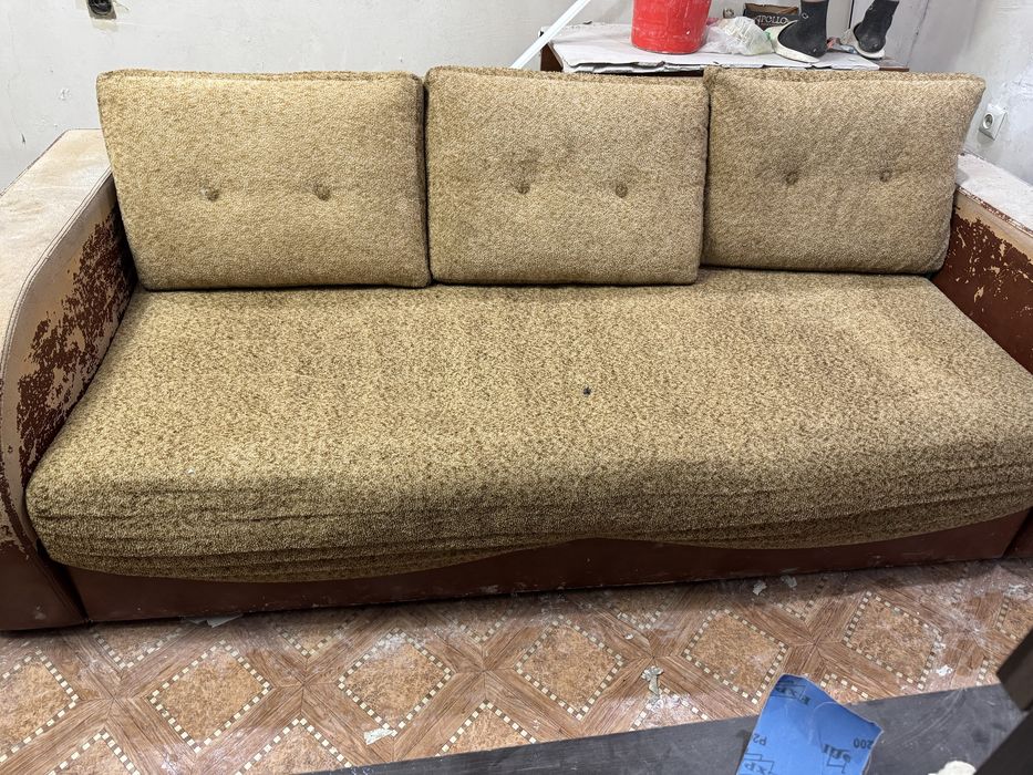 Диван в хорошем состоянием