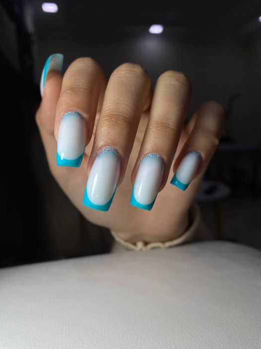 Услуги маникюра и обучение