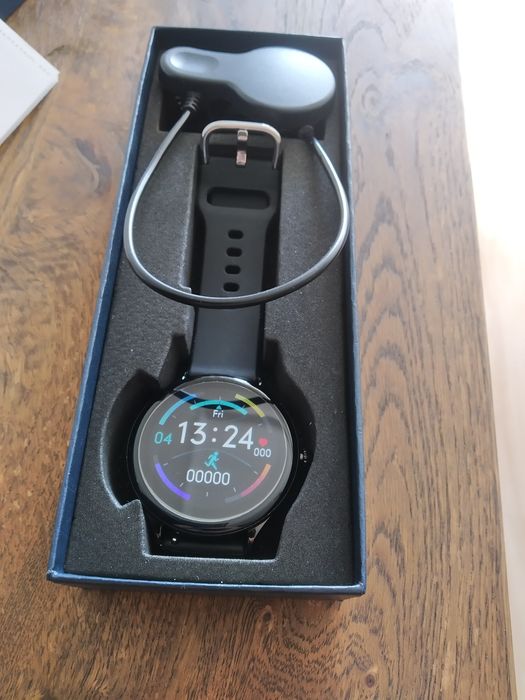 Смарт часовник НОВ