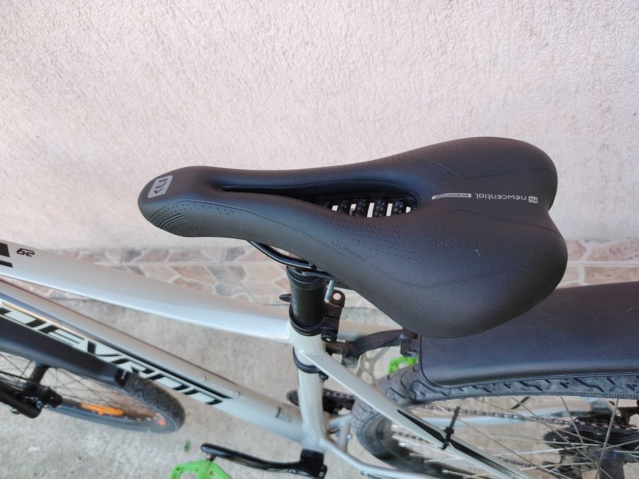Vând bicicletă MTB Devron Riddle RM2.9 29" – foarte multe upgrade-uri!