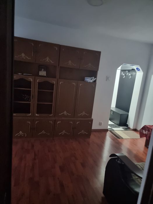 Apartamente 2 camere de închiriat.