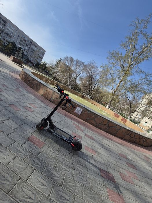 Продам  электросамокат куго кирин м4 про