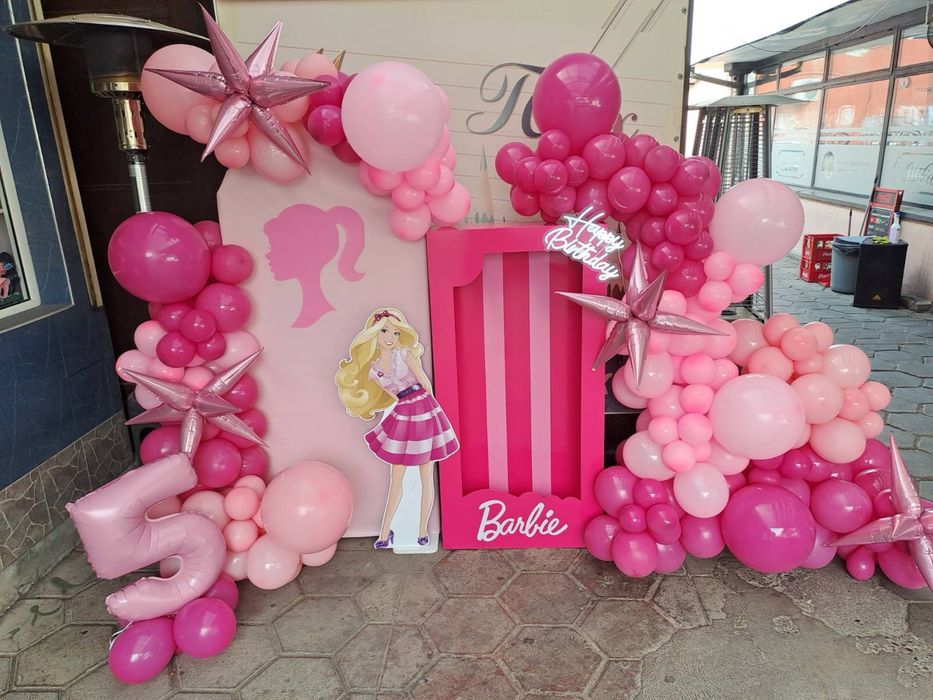 Кутия Барби за украса - под наем !