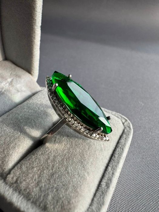 Inel din argint si cubic zirconia