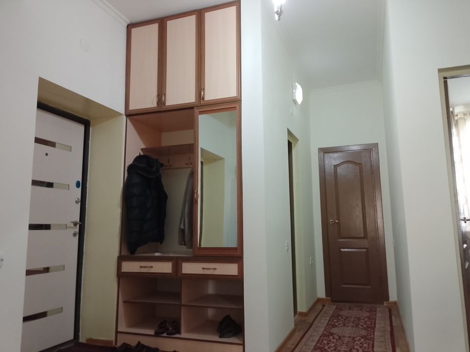 Urganch shaharida joylashga 4 xonali   kvartira sotiladi