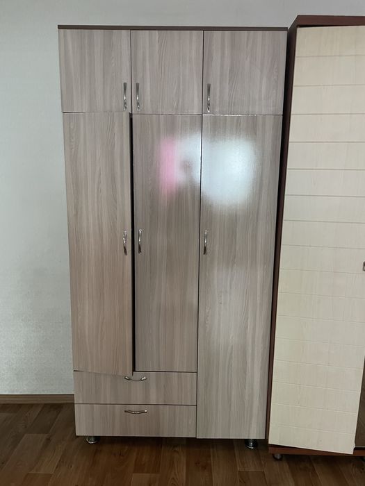 Шкаф в спальню б/у