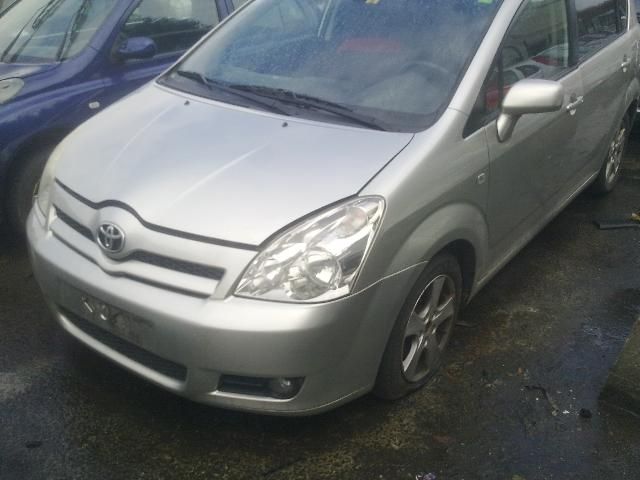 Toyota Corolla Verso 2.0/2.2 D4D 2007г. на части