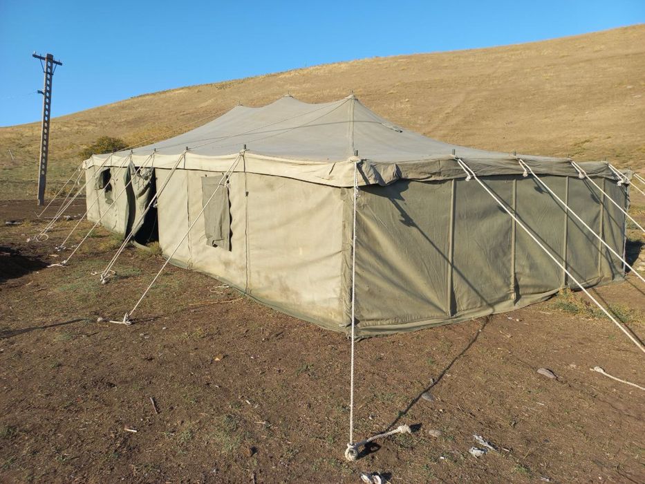 Палатка б/у как нова  брезентовая 6метров на 18 метрвов Пакистан