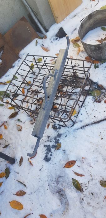 Трёх ношка разборная