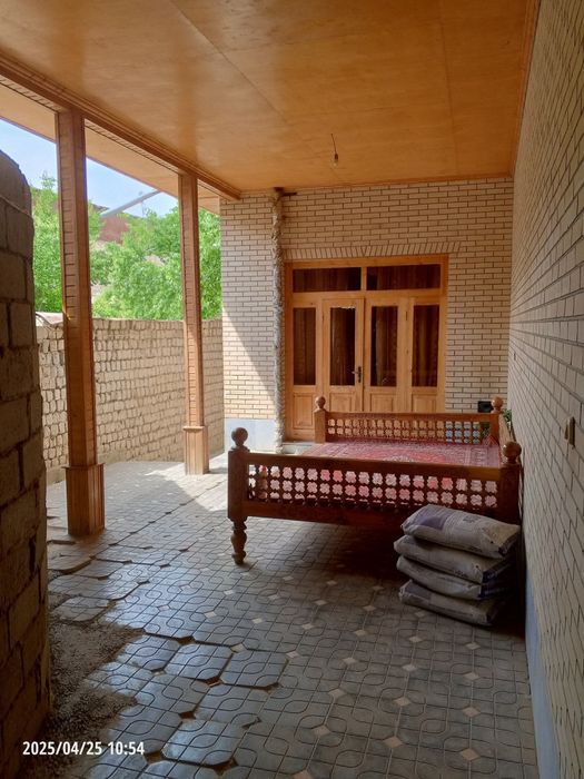 Srochni hovli sotiladi 6 sotix