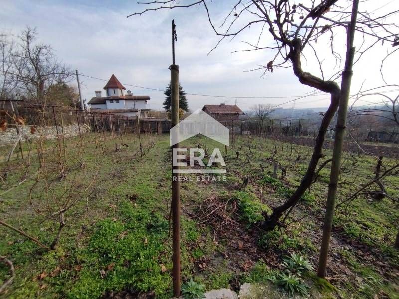 Парцел с малка вила в кв.Куба