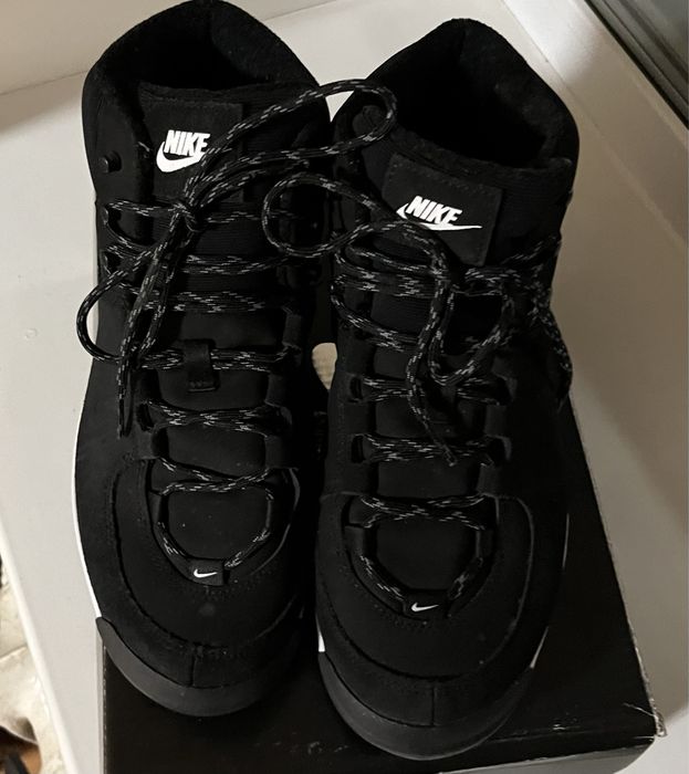 Продам кроссовки Nike