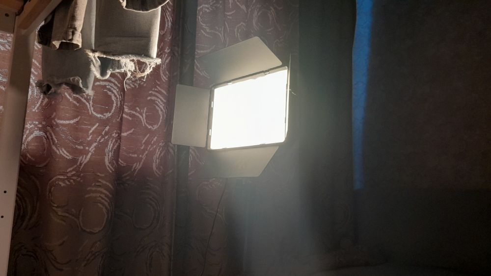 Продаю прожектор