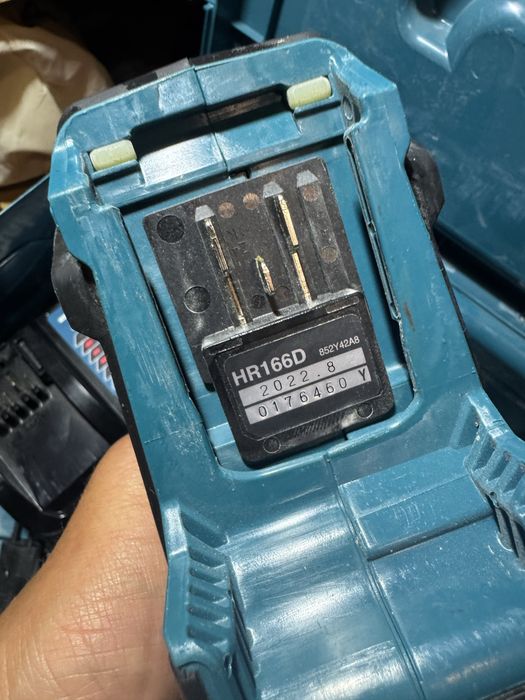 Rotopercutor Makita 12v HR166D