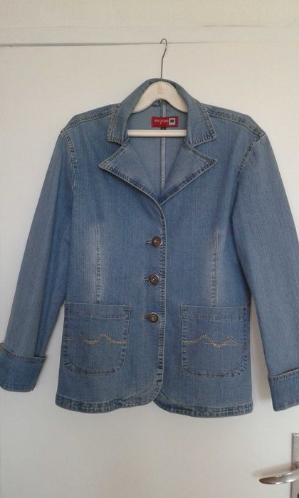 Дамски сака по 15 лв.