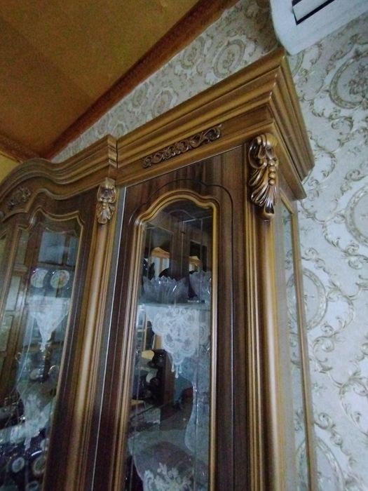 Зал стенка сотилади