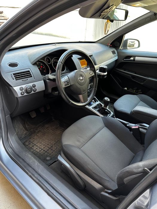 Vanzare Opel Astra H
