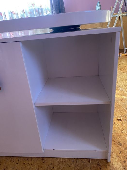 Smart прибиращо се бюро