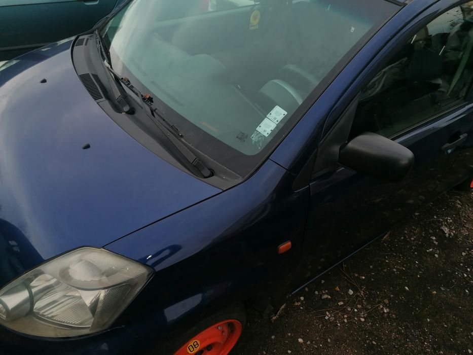 Daihatsu sirion 1.3 4x4 на части