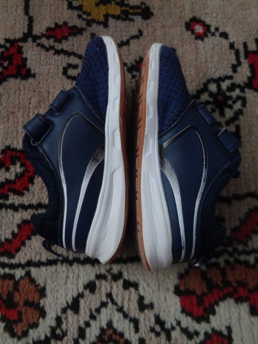 Vand adidasi fetita 6.