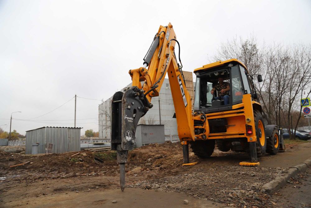 Гидромолот на JCB