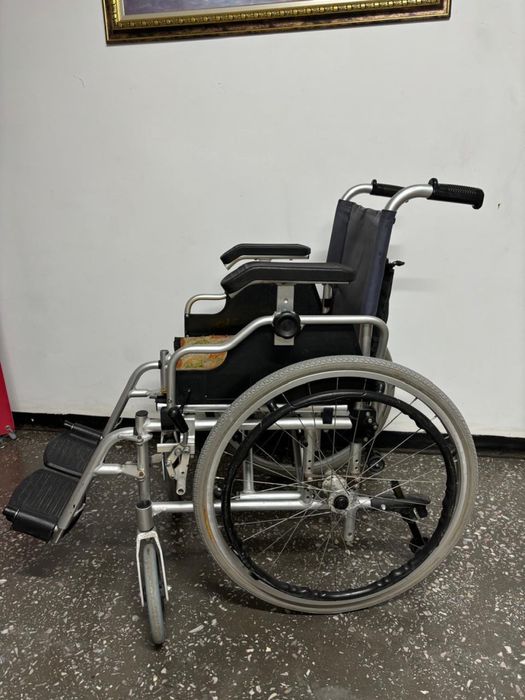 Инвалидная коляска