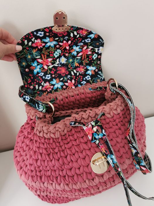 Ръчно изработена дамска чанта