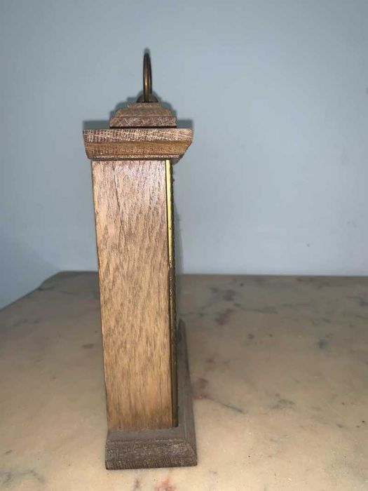 Ceas de masă    .