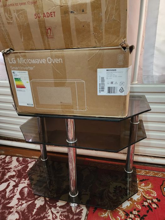 Ойнали падставка сотилади