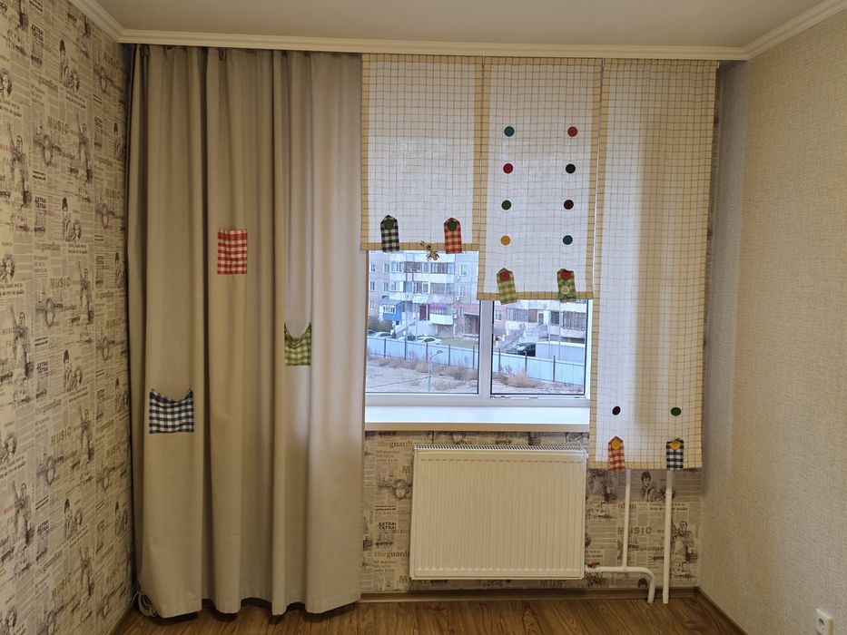 Продам шторы в отличном состоянии