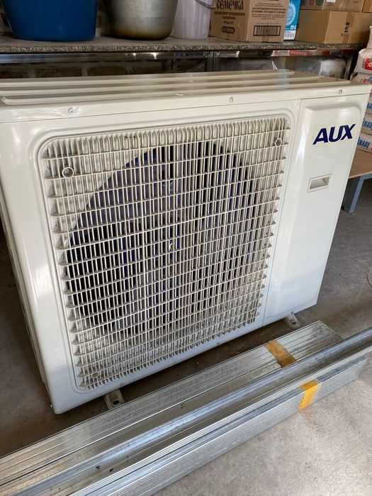 Кондиционер кассетный AUX  36