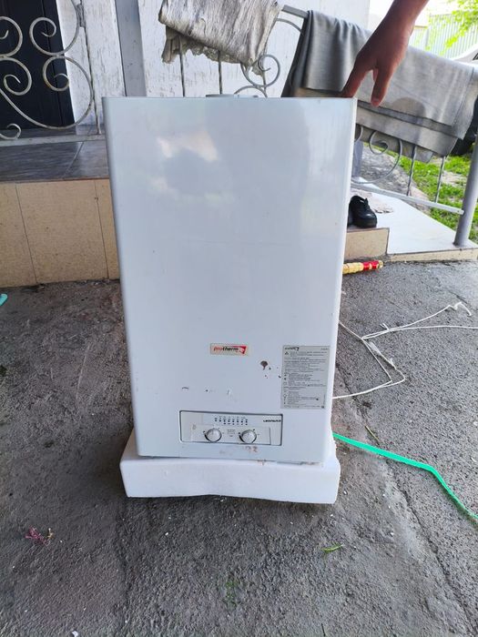 Продам газовый пеш наполный