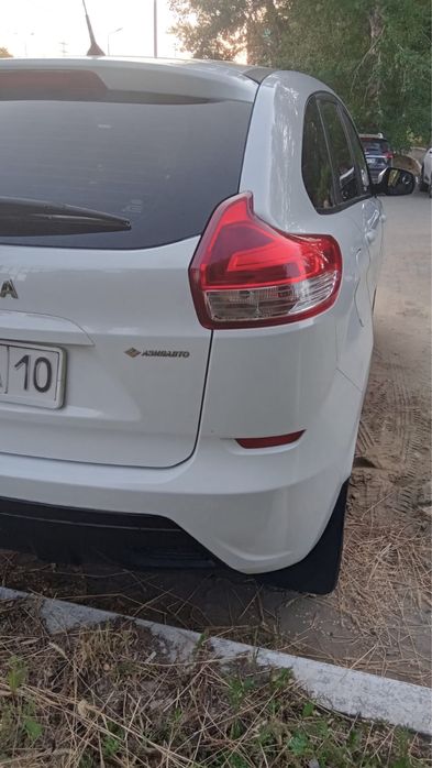 Лада Lada Xray отличный