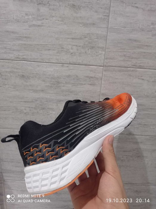 Спортивные кросовки