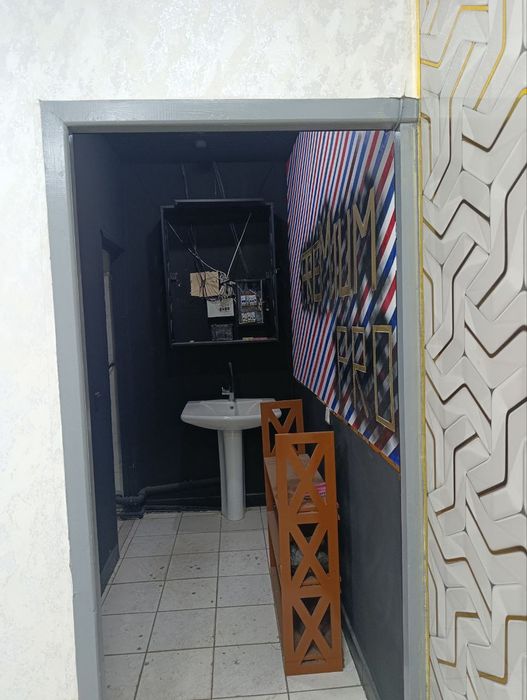 Куйлик-2,нежилой,3/1/4,переделен в 3комн.,площадь-65кв.м+подваль-25кв.