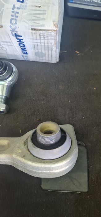 Долен Носач Mercedes w221 4 matic