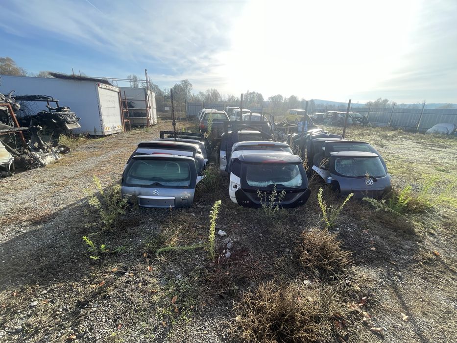 Audi A4 и други автомобили на части