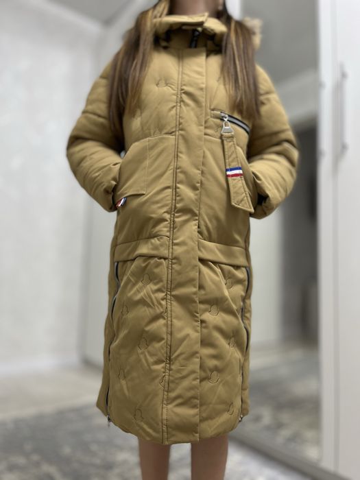 Продам детскую куртку