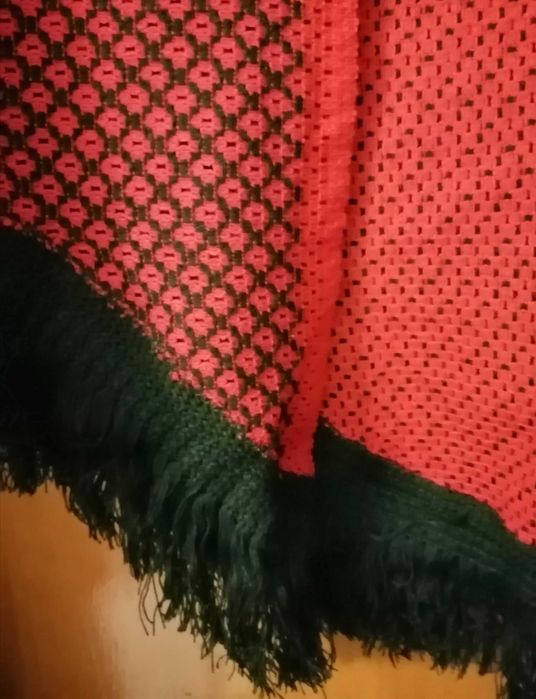 SAL sau ETOLA eleganta cu franjuri Nou.