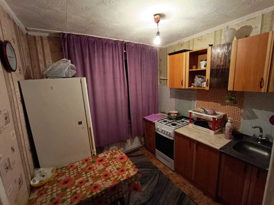 Продам квартиру по Строителей