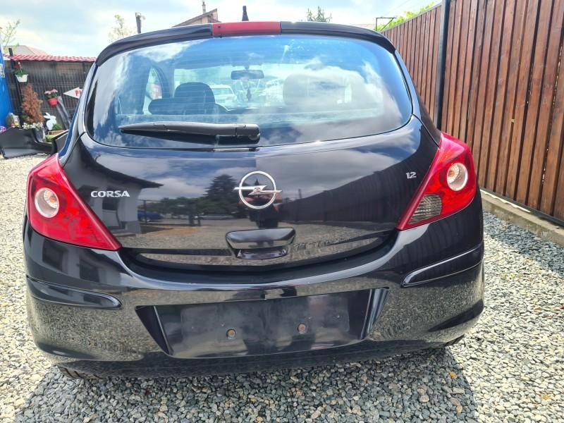 Dezmembrez Opel Corsa D