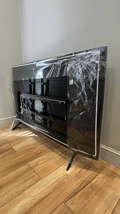 Телевизор QLED 4K Samsung QE55Q60RAUXCE б/у