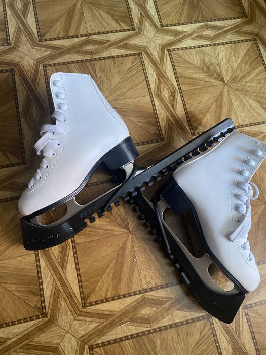 Коньки, в хорошем состоянии