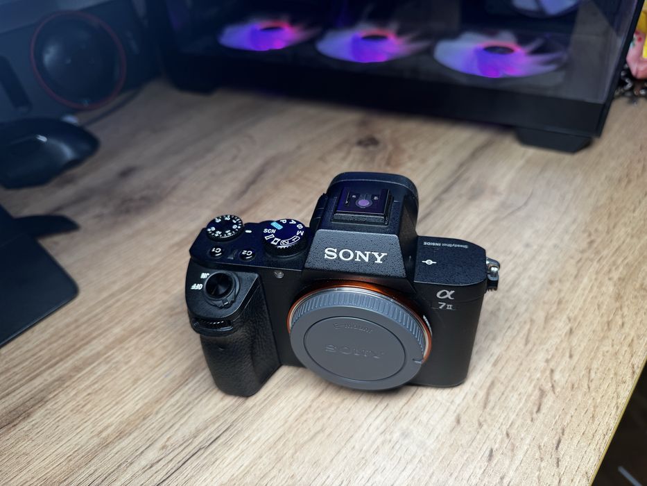 Sony a7 ii 9355 кадъра + обектив 28-70