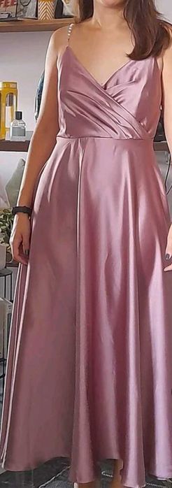 Rochie roz        .
