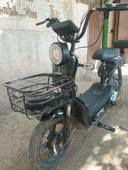 Продам электроскутер в хорошем состояний