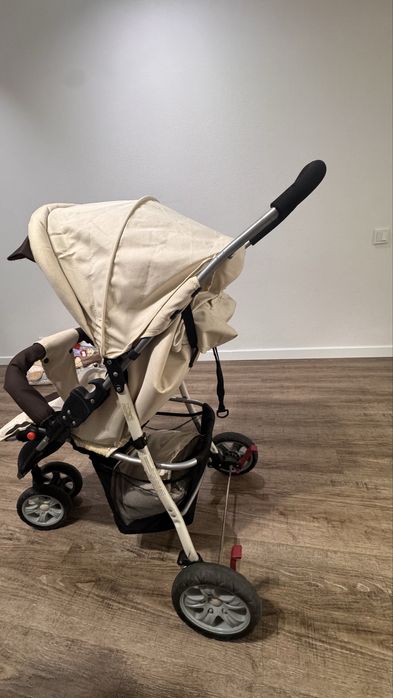 Коляска прогулочная