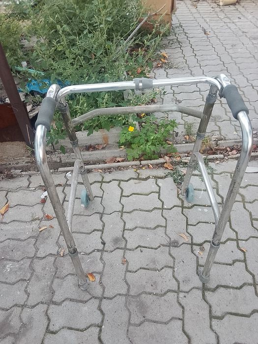 Продам ходунок взрослых
