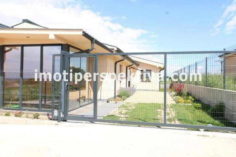 Продава се Къща в с. Марково, Област Пловдив - 135 кв.м за 1334 €/кв.м - Снимка #1